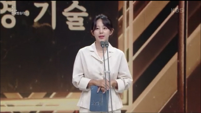 동덕여자대학교교양대학 홍원식 교수, 커뮤니케이션콘텐츠전공 최믿음 교수가 ‘제50회 한국방송대상’ 본심 심사위원으로 참여했다.(사진=동덕여대 제공)