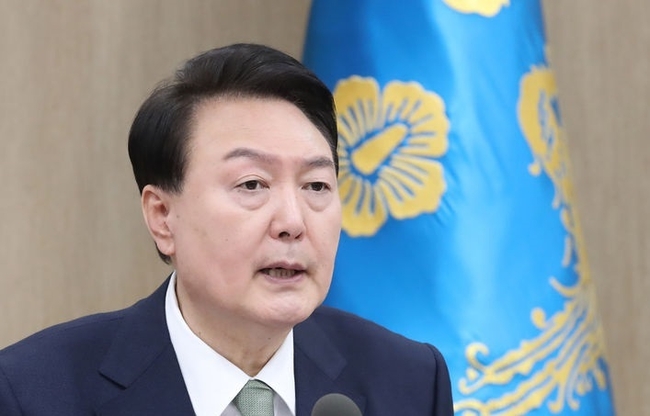 윤석열 대통령이 30일 서울 용산 대통령실 청사에서 국무회의를 주재하고 있다.(사진=뉴시스 제공)