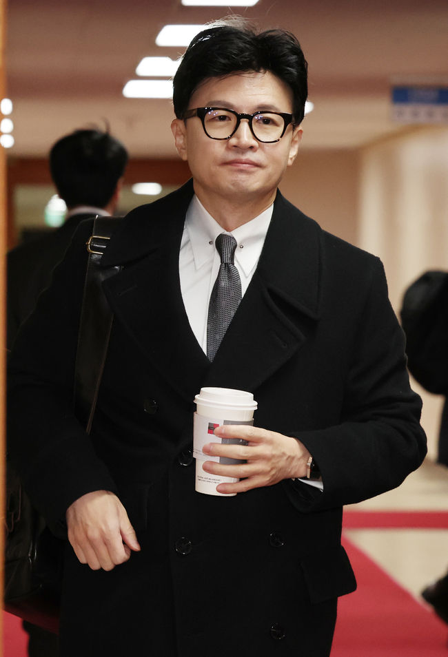 한동훈 법무부 장관이 5일 오전 서울 종로구 정부서울청사에서 열린 국무회의에 참석하고 있다. (사진=뉴시스 제공)