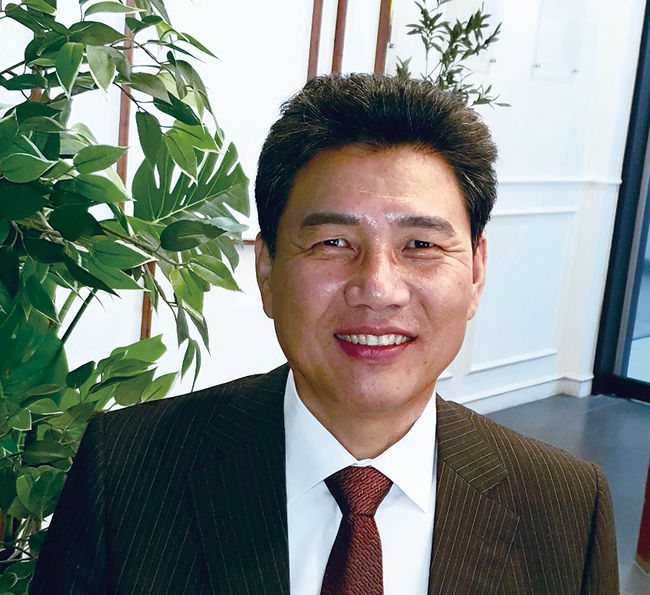 엄경영 시대정신연구소장