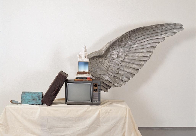 시간의 복제-여행, 1995, Mixed media, 155x327x72㎝ <사진=아라리오갤러리>
