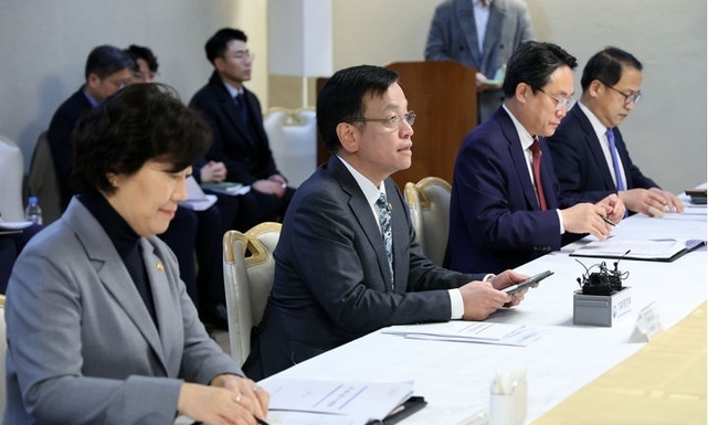 최상목 경제부총리 겸 기획재정부 장관이 6일 오전 서울 종로구 정부서울청사에서 열린 물가관계장관회의에 참석해 발언하고 있다.(사진=뉴시스 제공)