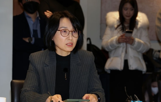 정경실 보건복지부 보건의료정책관이 지난 1월 17일 서울 중구 달개비에서 의대정원 등을 주제로 열린 제25차 의료현안협의체에서 모두발언을 하고 있다.(사진=뉴시스 제공)