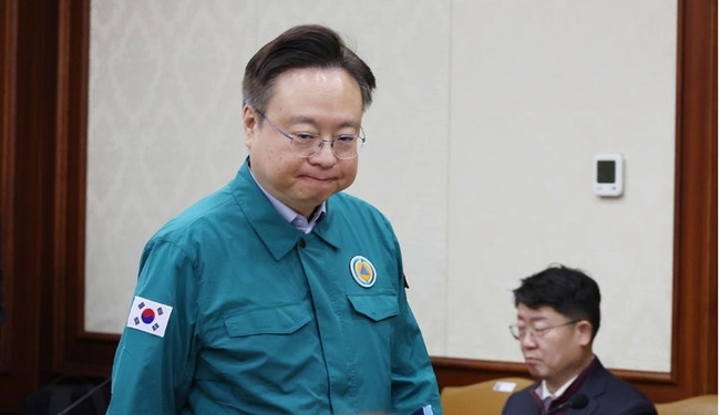 조규홍 보건복지부 장관이 지난 22일 오전 서울 종로구 정부서울청사에서 열린 의사집단행동 중앙재난안전대책본부(중대본) 회의에 참석하고 있다.(사진=뉴시스 제공)