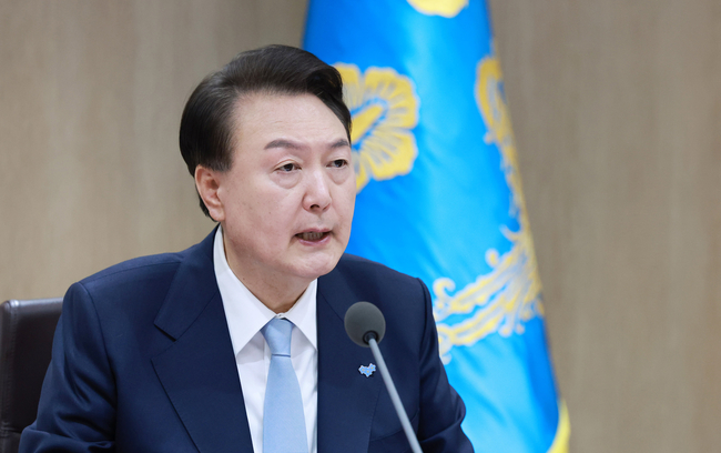 윤석열 대통령이 26일 서울 용산 대통령실 청사에서 열린 국무회의를 주재하고 있다. (사진=대통령실통신사진기자단/뉴시스 제공)