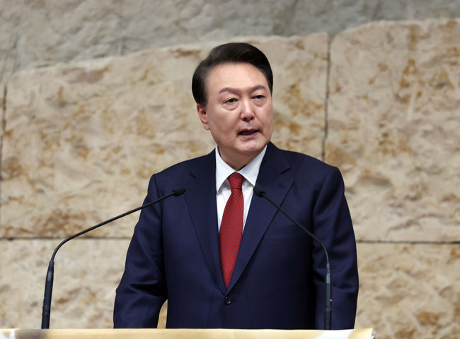  윤석열 대통령이 부활절인 31일 서울 강동구 소재 명성교회에서 열린 '2024 한국교회부활절연합예배'에서 축하 인사말을 하고 있다. (사진=대통령실통신사진기자단/뉴시스 제공)