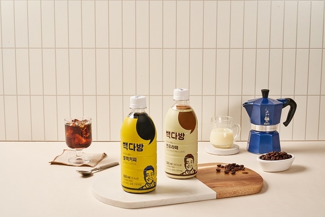 더본코리아가 브라질산 원두의 풍미를 그대로 담은 대용량 빽다방 RTD커피 2종을 출시했다.(사진=더본코리아 제공)