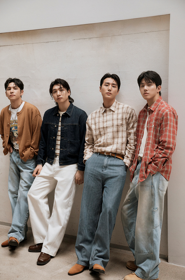 에잇세컨즈가 대세 밴드 DAY6(데이식스)와 '24년 가을겨울 시즌 브랜드 캠페인을 진행한다.(사진=삼성물산 패션부문 제공)