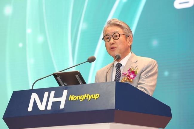 강호동 농협중앙회장이 13일 서울 중구 농협중앙회에서 열린 농협 창립 제63주년 기념식에서 기념사를 하고 있다. (사진=농협중앙회 제공)