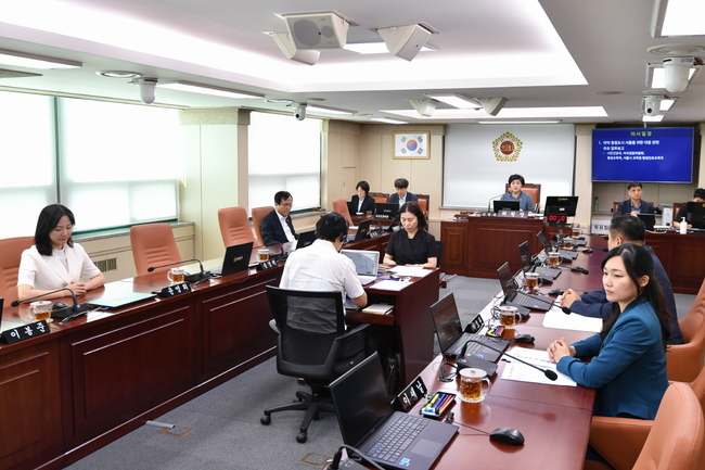 (사진 제공 = 서울시의회)