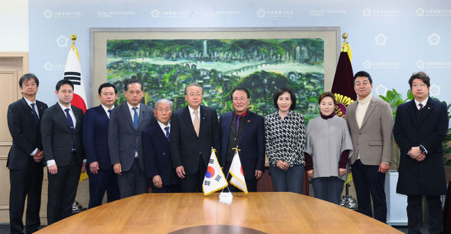 이종환 부의장, 일본 나가사키현의희 대표단 접견. (사진=서울시의회 제공) 