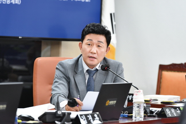 서울특별시의회 교육위원회 소속 황철규 의원(국민의힘, 성동4)/(사진=서울시의회 제공)