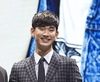 김수현, 베이징 모터쇼에서 관객 구름몰이... 2분만 깜짝 등장