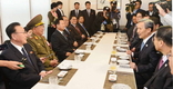남북 최고위급 오찬회담…“남북관계도 수확해야” 