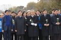 김종인 메시지 행보…광주 ‘반발’·봉하 마을 ‘환영’[종합]