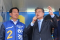‘힘 얻은’ 문재인, 전북서 다시 유세차에 올라[종합]