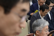 [뉴스메이커] '민중은 개ㆍ돼지' 발언 파문 나향욱