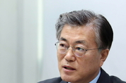 [특별인터뷰] 문재인 “촛불민심의 시대정신은 적폐청산, 야권연대 모든 가능성 열려 있어”