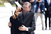 文대통령 "5·18 진상규명은 상식과 정의의 문제..반드시 밝혀내겠다"
