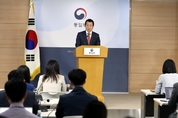 北, 오락가락 '풍계리 행보'... 與 '환영', 野 '질타'