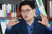 [인터뷰] 이정훈 강동구청장 - "복지실현 위해 개발 필요"