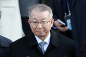 양승태 전 대법원장 구속..사법 역사상 최초
