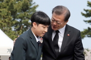 文대통령 "'2년 전 약속' 4·3 해결 다짐...특별법 통과 촉구"