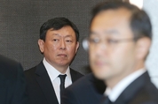 '롯데온', 신동빈 회장 야심작인데 벌써 '골칫덩이'...안정화 지연, 고객들 불만