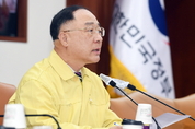 홍남기 "동행세일 6월26일부터 2주간…자동차 부품 산업 5000억 지원"