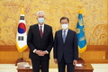 문 대통령, 美CIA 국장 접견…