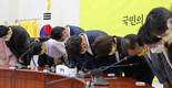 정의당 혼돈…“비례대표 총사퇴” “심상정 정계은퇴” 촉구
