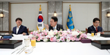 윤석열 대통령,여당 지도부와 취임 후 첫 공식 회동
