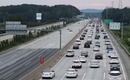 주말 고속도로 '맑은날씨' 교통량 증가…소통은 원활