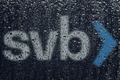 美 SVB 사태 파장 우려…유럽 은행주 일제히 '폭락'