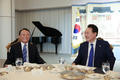 尹 대통령, 아소 다로 전 日총리 관저 초청 만찬