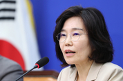 민주 혁신위 “현역 하위 평가자 페널티 강화‧당대표 투표서 대의원 배제”