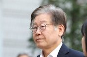 이재명, 입원 18일만에 국회 출석…'채상병 특검법' 패스트트랙 표결 참여