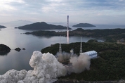 北, 21일 늦은밤 군사정찰위성 발사…軍 "세부제원 종합 분석 중"