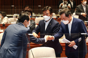 이낙연·정세균 조찬회동..."민주당 안팎 우려 공감"