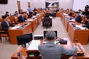 野, 농해수위 안조위서 '양곡법' 단독 처리…여당 의원 퇴장