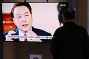 尹 대통령, 김건희 여사 명품백 논란 사과없어..."정치공작"