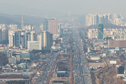 설 연휴 귀성길 ‘혼잡’...오후 8~9시께 정체 해소