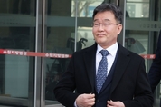 뇌물공여 혐의 김만배, 법정구속 면해...1심서 징역 2년6월