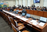야권, 쟁점 민주유공자법·가맹사업자법 본회의 직회부…與 불참