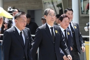 한 총리, 노무현 前 대통령 추도식 정부 대표로 참석