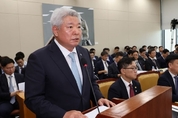 尹 대통령, 김홍일 방통위원장 사의 수용…면직안 재가