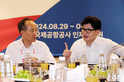與 연찬회, 尹 대통령 불참...韓은 ‘의료개혁’ 정부 보고 패싱