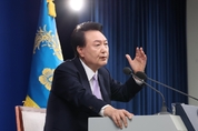 尹대통령, 명태균 관련 "부적절한 일 한 것 없고 감출 것도 없어"