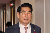檢, 김용현 ‘내란·직권남용 혐의’ 구속영장...尹 정점 판단