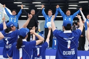 이재명, 중앙당사에서 기자간담회...오후엔 충남 돌며 유세